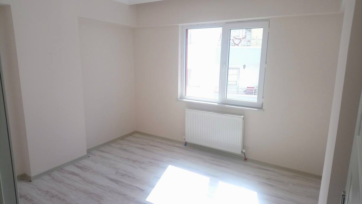 KEMAX EMLAK'TAN MERKEZDE SATIKADINDA KİLERLİ 3+1 DAİRE