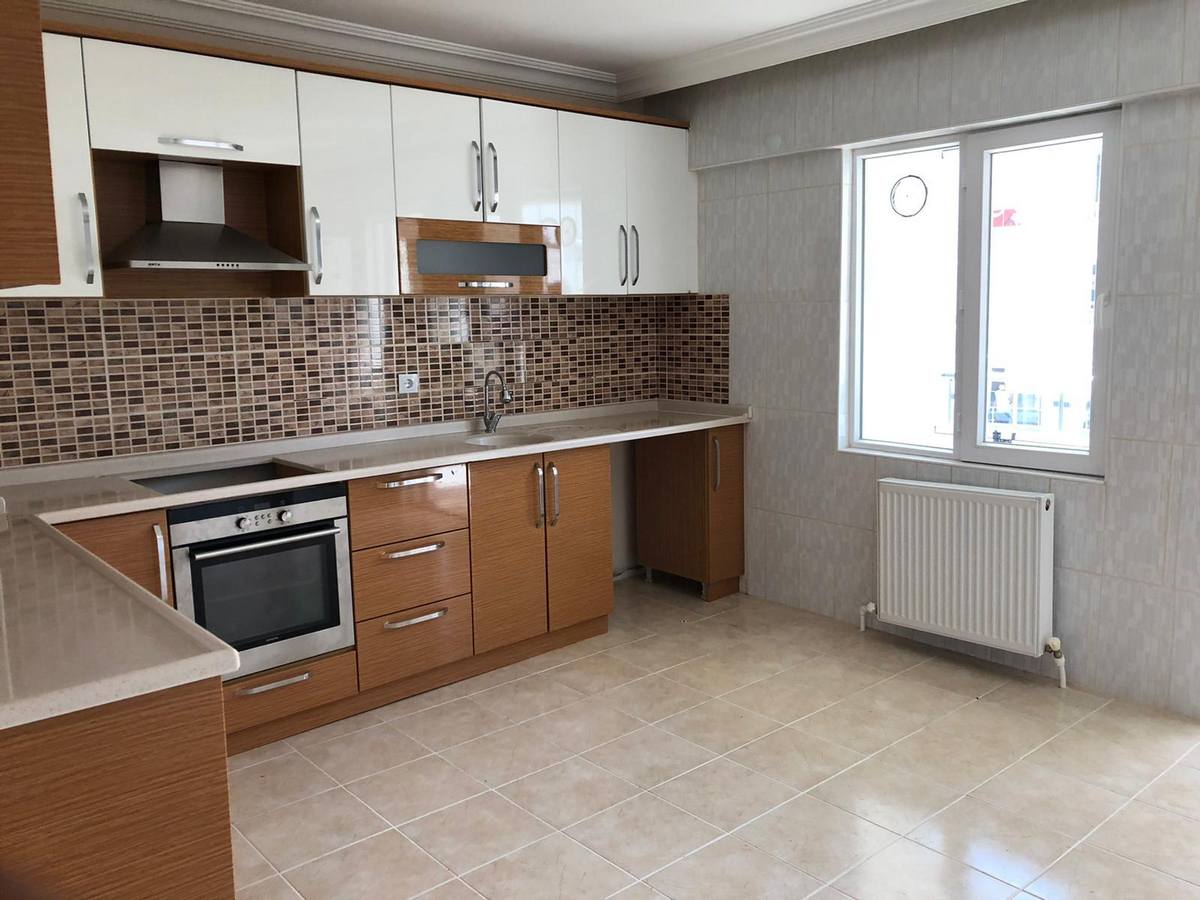 KEMAX EMLAK'TAN ARA KATTA 4+1 GÜNEY CEPHE