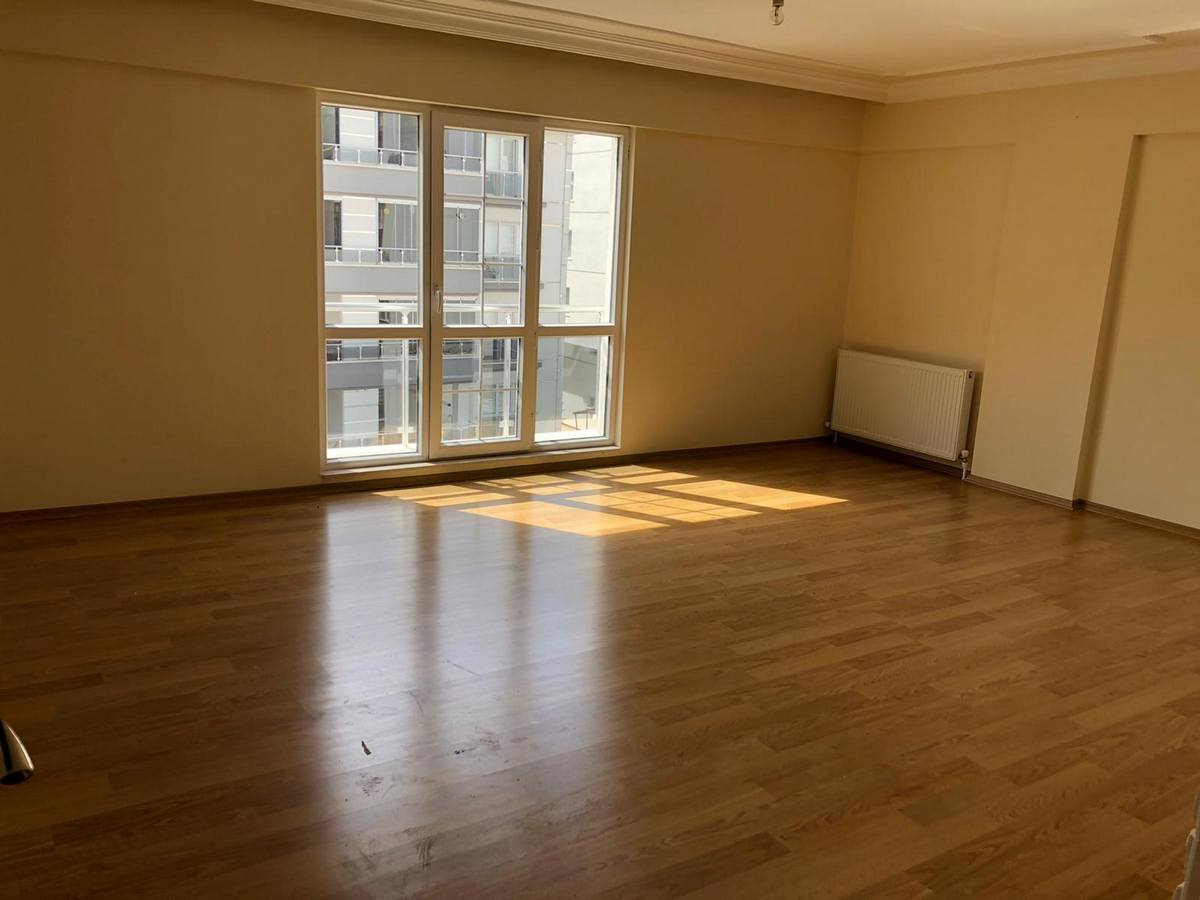 KEMAX EMLAK'TAN ARA KATTA 4+1 GÜNEY CEPHE