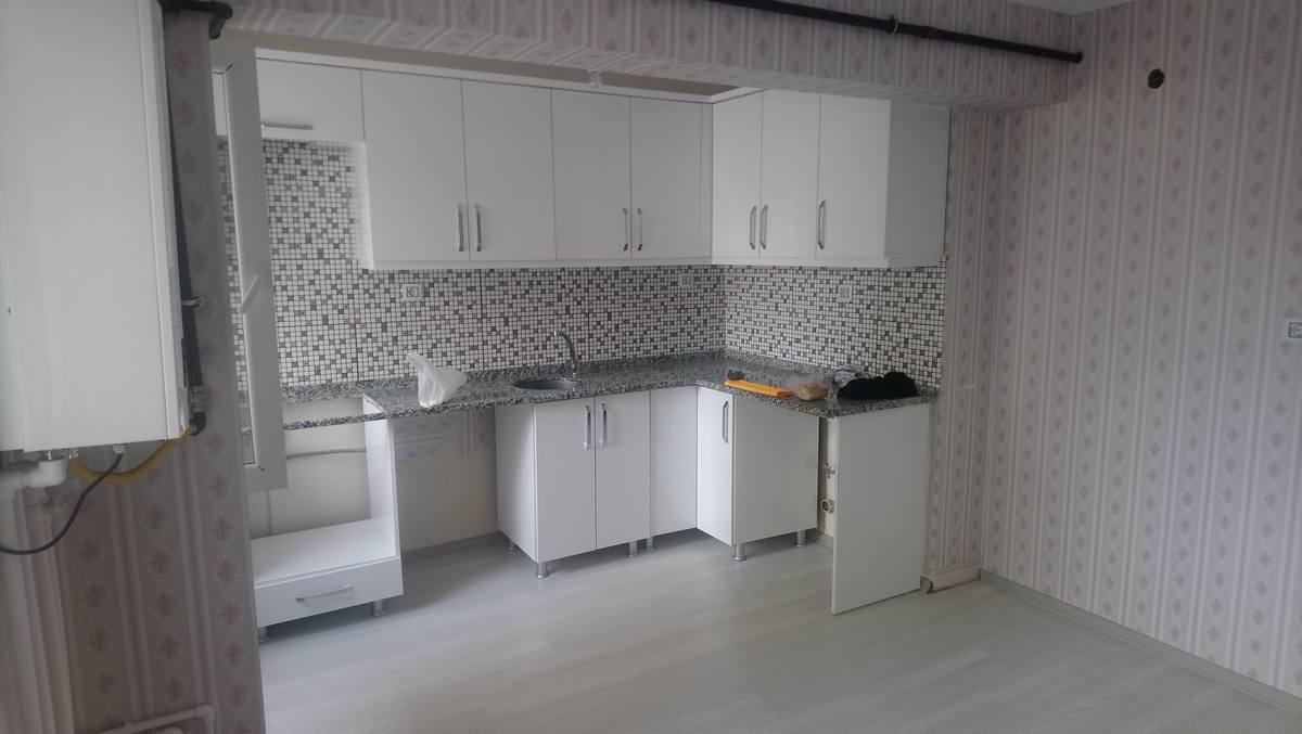 KEMAX EMLAK'TAN MERKEZDE ARAKAT 3+1 DAİRE